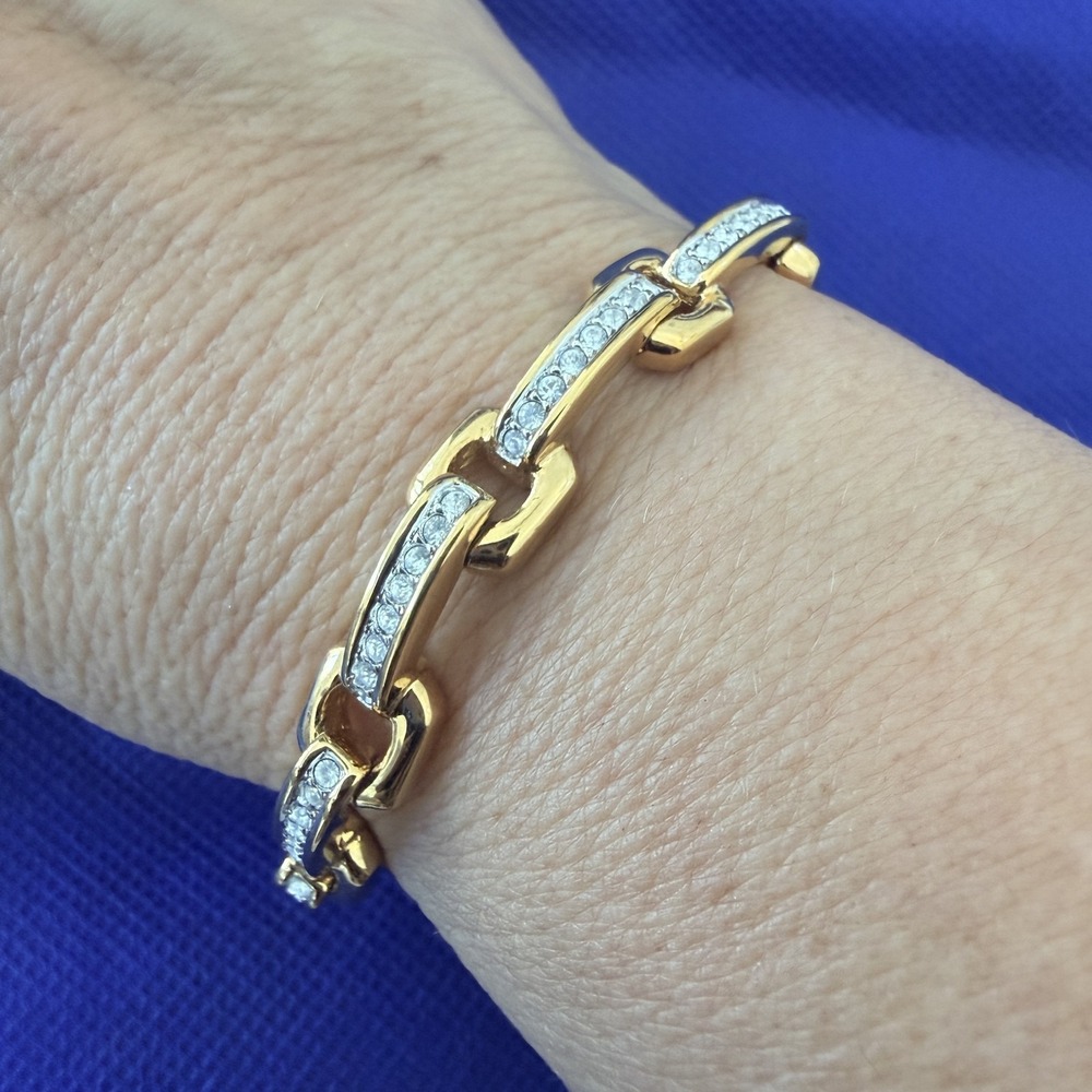 Vtg Swarovski Swan Crystal Tennis Bracelet Gold Tone 7.5" Box Clasp Statement